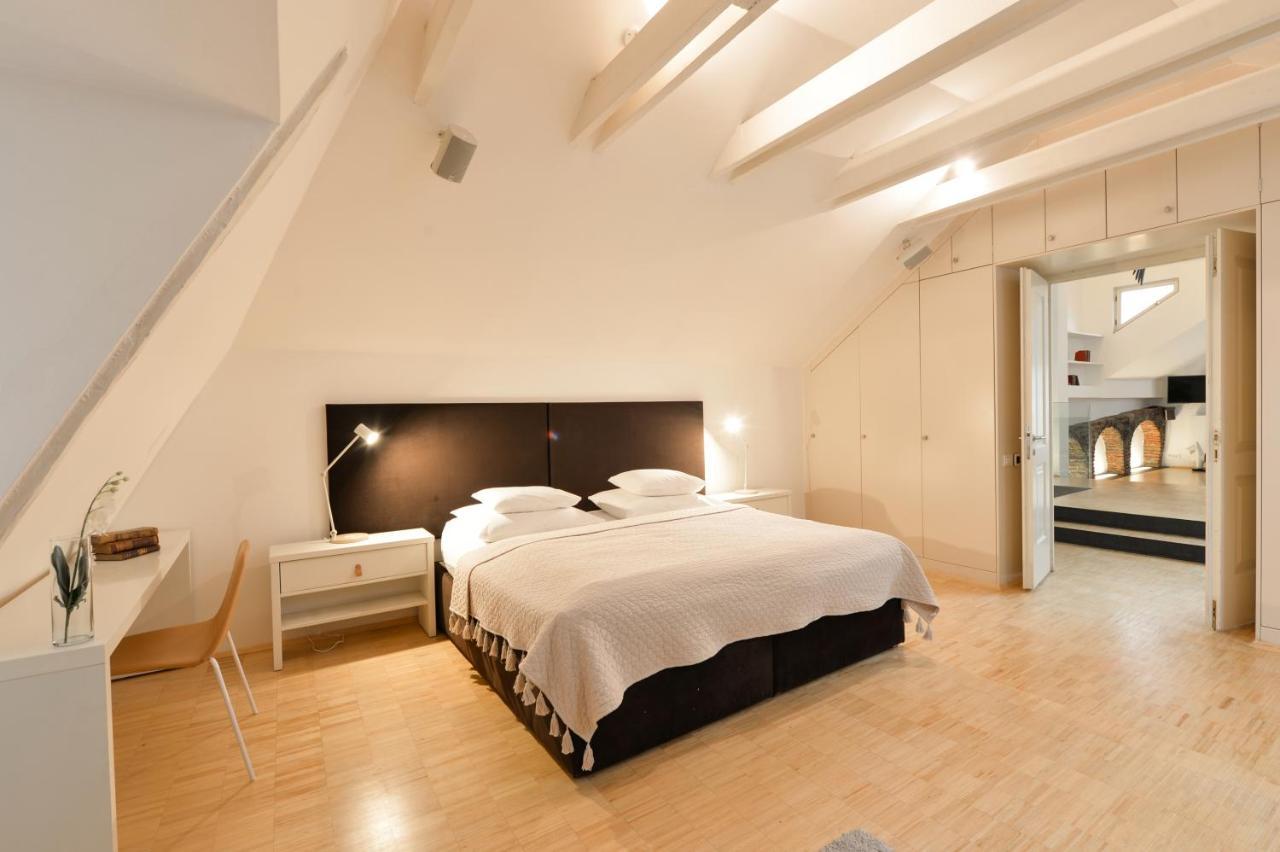 Eclectic Loft Royal Way Apartment Prague Exterior photo
