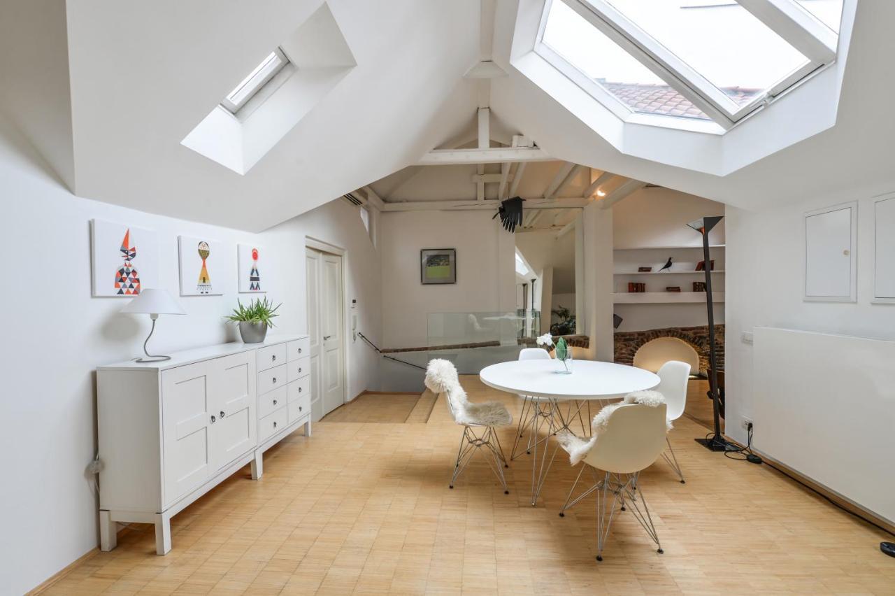 Eclectic Loft Royal Way Apartment Prague Exterior photo