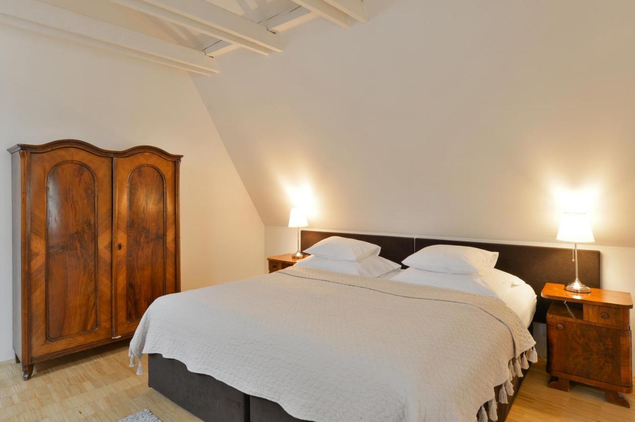 Eclectic Loft Royal Way Apartment Prague Exterior photo